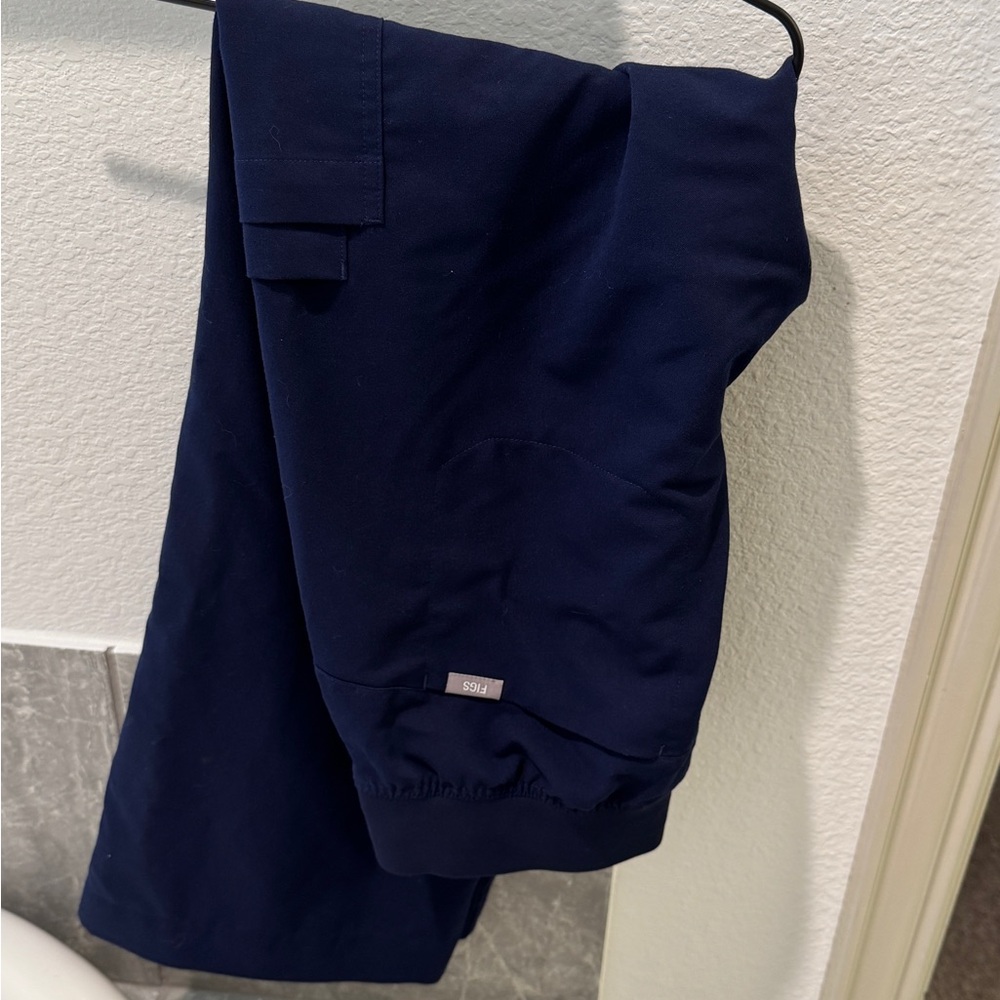 FIGS Navy High Waisted Isabel Wide Leg Scrub Pants womens small